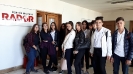 ÎN COLOSUL CU 17 POSTURI DE RADIO 