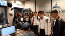 ÎN COLOSUL CU 17 POSTURI DE RADIO 