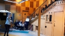 ÎN COLOSUL CU 17 POSTURI DE RADIO 